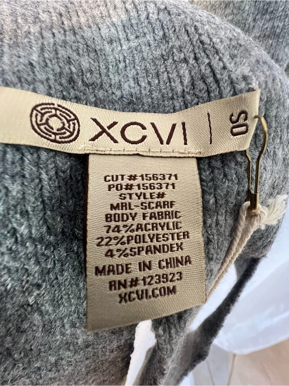 XCVI Scarf Mirelli Slate Heathered Gray Ribbed Open Slits at Bottom OS👍
